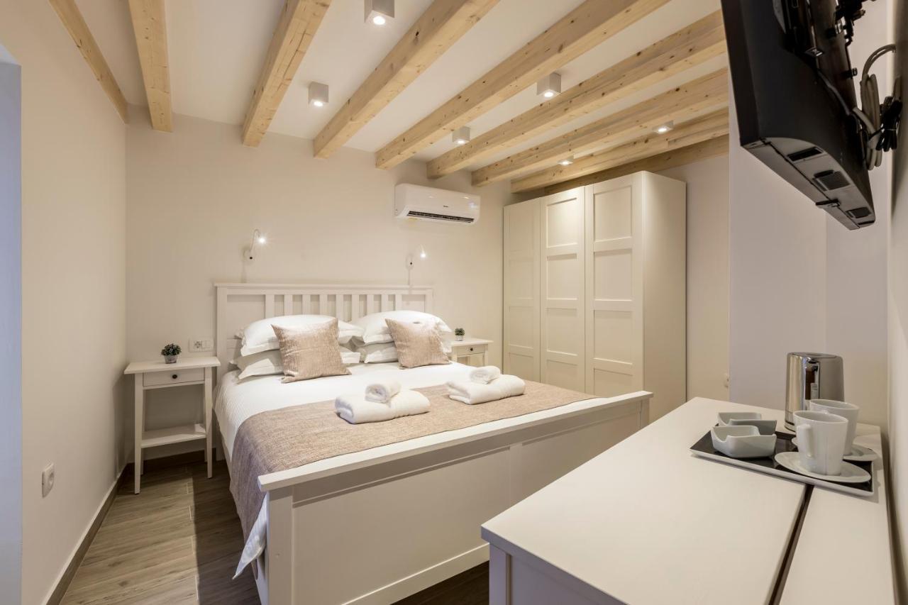 Cosmijeva Luxury Rooms Split Ngoại thất bức ảnh