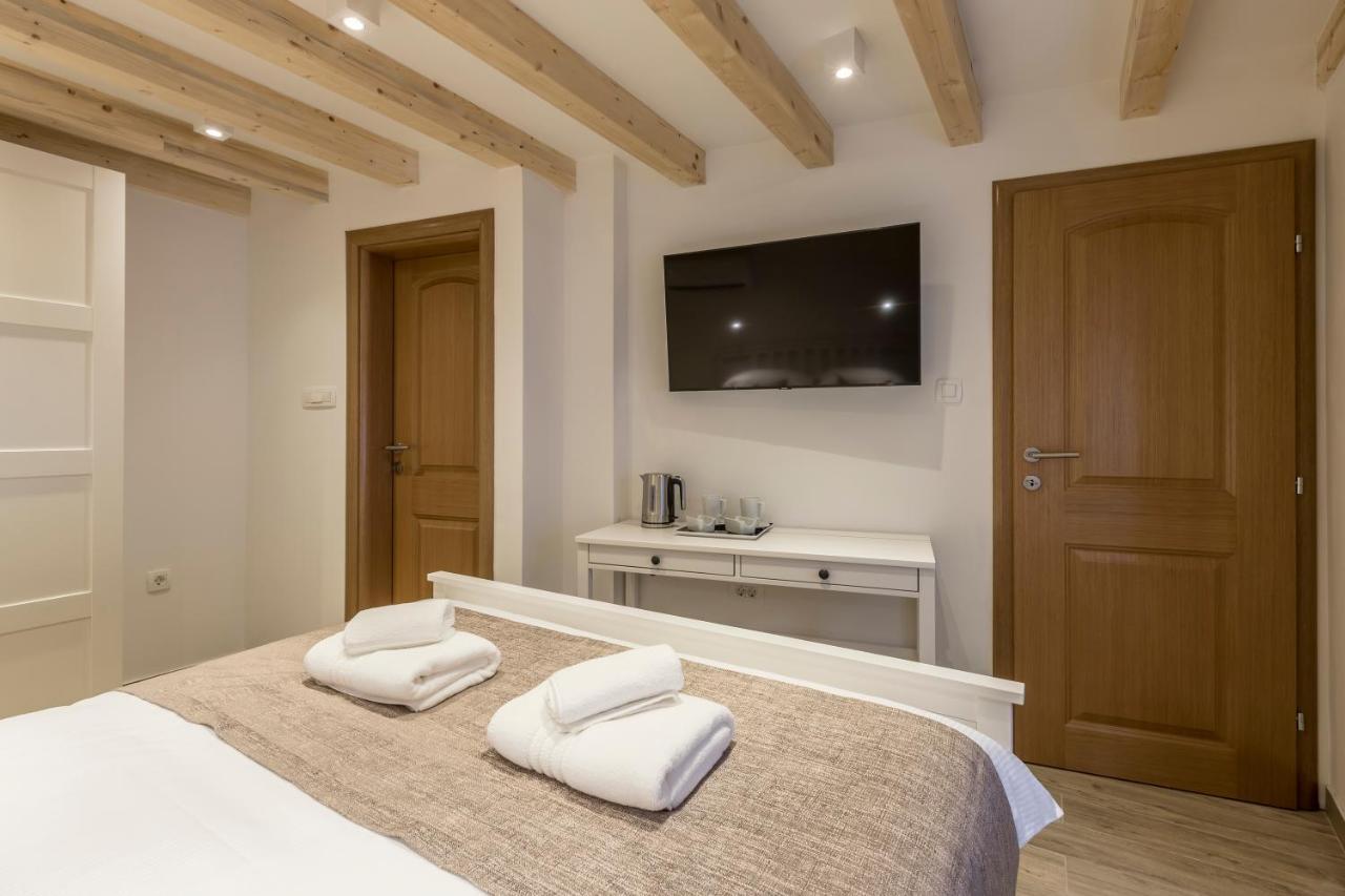 Cosmijeva Luxury Rooms Split Ngoại thất bức ảnh
